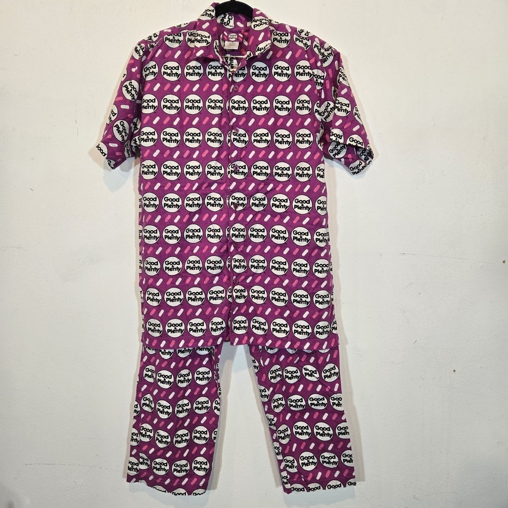 Unisex Good & Plenty Pajamas Size Medium Shirt and Pant Set